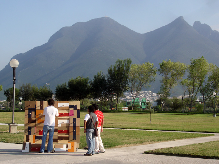 Luego lo instalamos en el Parque Fundidora.