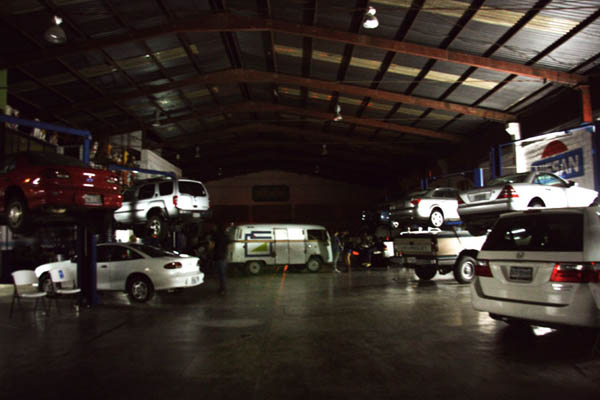 The venue is literally a gallery inside a mecanical garage (galería en el taller mecánico). The gallery is at the end of the garage on your left! The venue is literally a gallery inside a mecanical garage (galería en el taller mecánico). The gallery is at the end of the garage on your left!