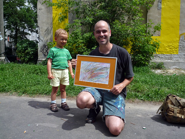 Antoni made a drawing for me. He said to Marta, his mother, that it represented the wall. They dedicated it to me and framed it. Antoni made a drawing for me. He said to Marta, his mother, that it represented the wall. They dedicated it to me and framed it.